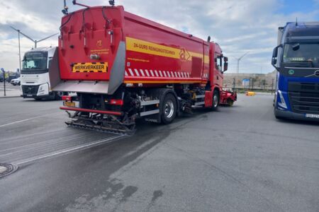 GTS Optimax wegdekreiniger 3.jpg