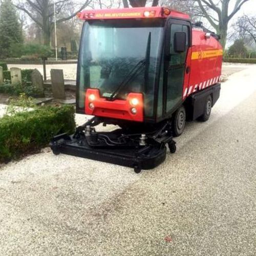 Mini wegdekreiniger